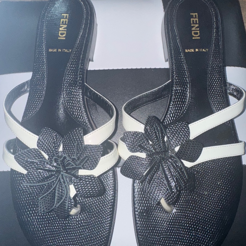 Fendi Vero Cuoio Real Leather Women’s Open Toe Sandals Shoes Size 39 8.5